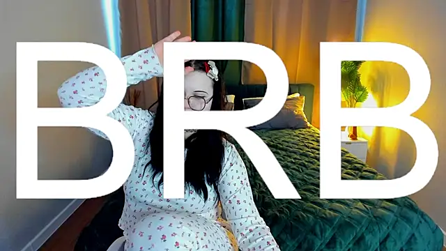 Kira G0ld online show from March 8, 2:04 am