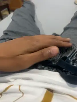 youngsterSA223 online show from April 21, 10:12 pm