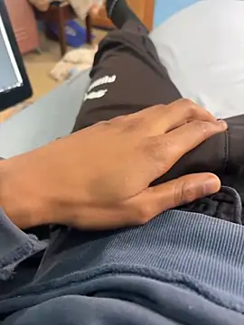 youngsterSA223 online show from April 24, 9:45 am