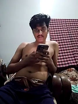 Snapshot of Nonamebadboy7 chatting on February 3, 10:31 am Nonamebadboy7 online show from February 3, 10:31 am