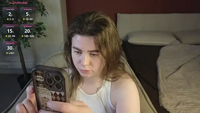 Snapshot of LovingWhisperr chatting on June 11, 1:05 am LovingWhisperr online show from June 11, 1:05 am