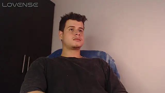 Snapshot of BjornSteel chatting on April 27, 3:59 am BjornSteel online show from April 27, 3:59 am