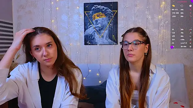 MelanieTwice online show from February 18, 11:39 am