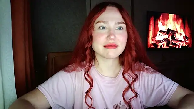 Snapshot of LolaaMint_ chatting on May 3, 2:12 pm LolaaMint online show from May 3, 2:12 pm