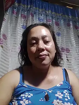 Snapshot of May_Bombs chatting on March 6, 7:27 am May Bombs online show from March 6, 7:27 am