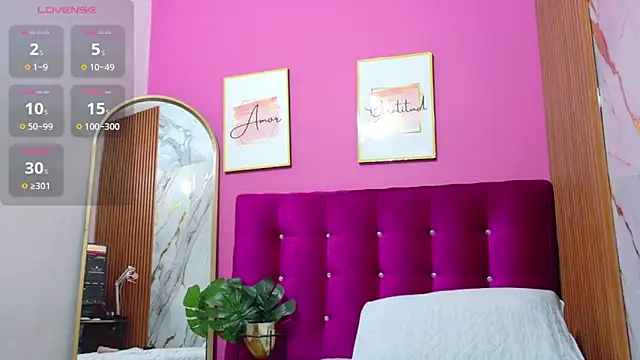 tightlittleebony online show from March 27, 7:24 pm