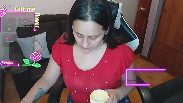 MeliisaRobers online show from April 11, 12:04 am