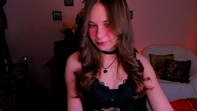 LanaLovely online show from April 29, 6:39 am