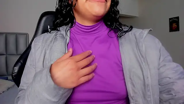 Julieta Parker online show from April 18, 4:16 am