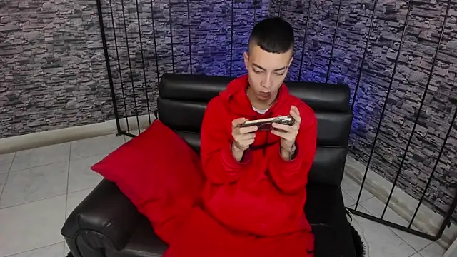 Dereck Boy  online show from May 16, 2:19 am