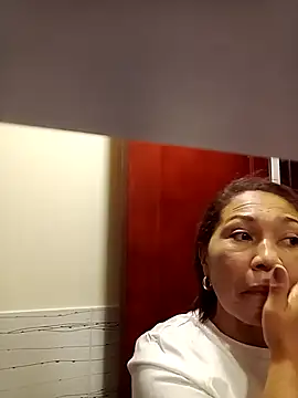 dannamomcerratt online show from February 22, 7:56 pm