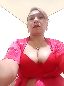 dannamomcerratt online show from April 4, 10:18 pm