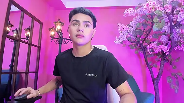 FemNoa online show from February 5, 11:26 am