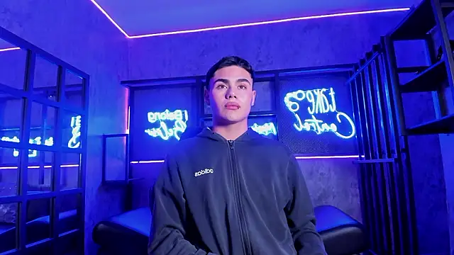 FemNoa online show from February 23, 1:08 pm