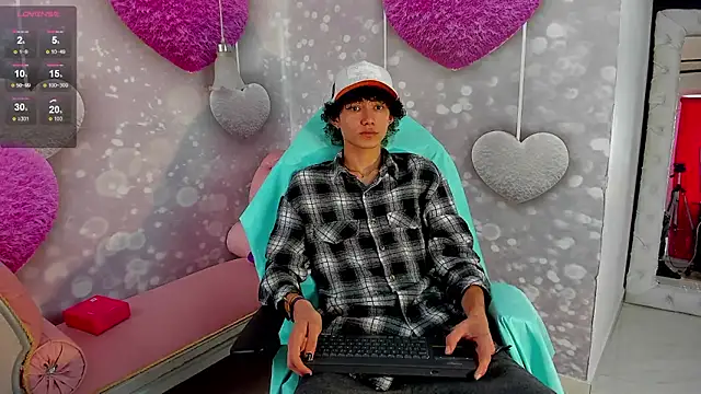 thanier 18 online show from February 8, 7:17 pm