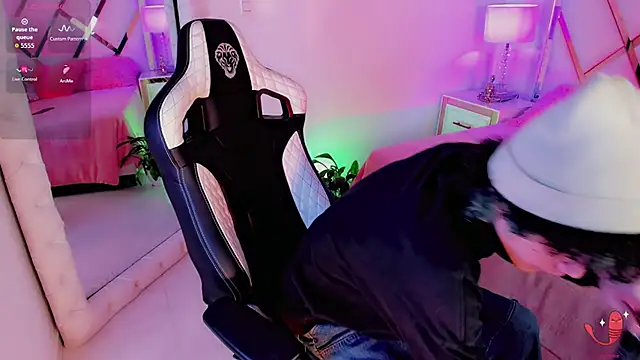 thanier 18 online show from February 24, 7:34 pm