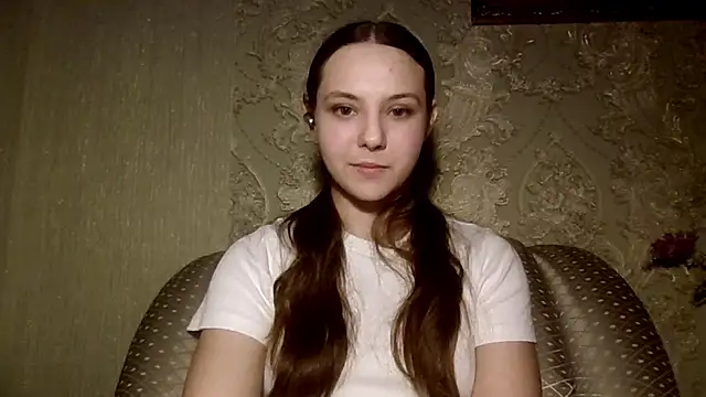 YuniNeko online show from April 11, 5:17 pm