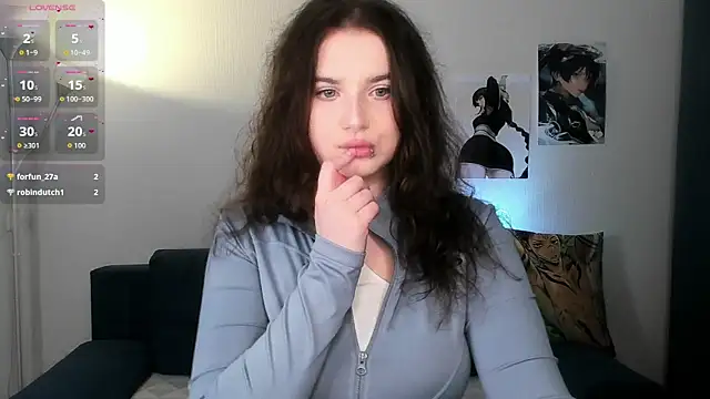 chloe dashh online show from March 13, 8:37 pm