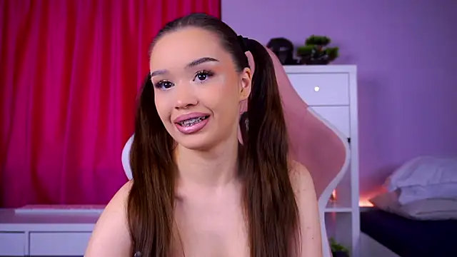 MistyReeds online show from March 5, 5:36 am