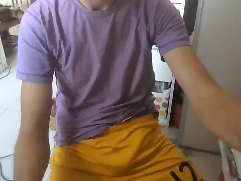 Snapshot of willyhot_hot chatting on February 27, 1:33 pm willyhot hot online show from February 27, 1:33 pm