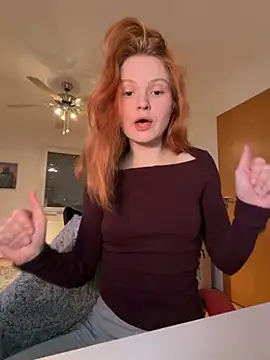 mad girlygirl online show from March 5, 5:20 pm