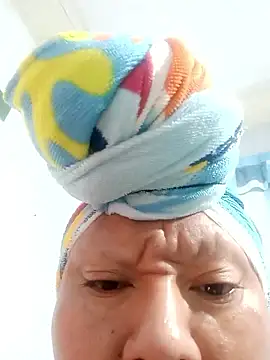 Snapshot of perrit17 chatting on February 19, 7:26 am perrit17 online show from February 19, 7:26 am