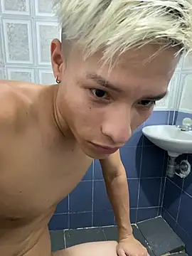 MaxyRyan online show from March 22, 2:15 am