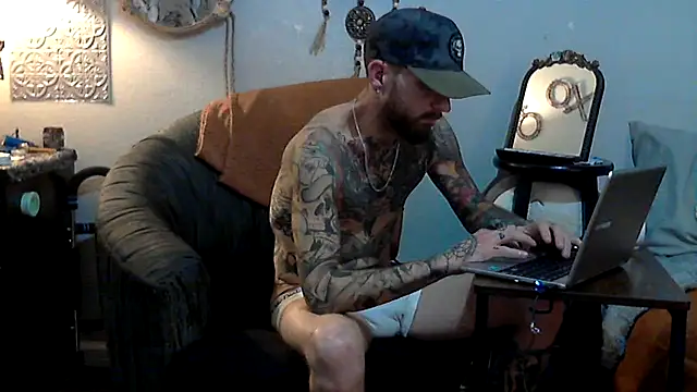 F D R  online show from February 19, 6:42 am