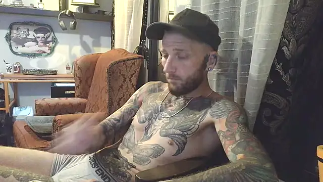 Snapshot of F_D_R_ chatting on June 28, 10:32 am F D R online show from June 28, 10:32 am