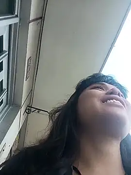 Maggyx online show from March 17, 1:25 pm