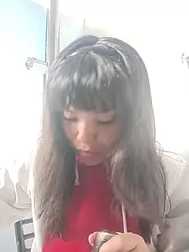 Maggyx online show from March 28, 1:00 pm