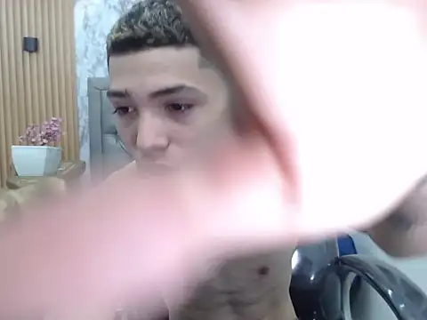 Snapshot of Asher_costa chatting on February 10, 5:28 pm Asher costa online show from February 10, 5:28 pm