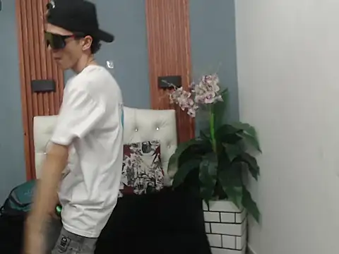 Snapshot of Asher_costa chatting on March 8, 2:04 am Asher costa online show from March 8, 2:04 am