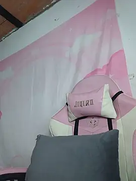 isaneptuneuwu online show from March 10, 11:10 pm