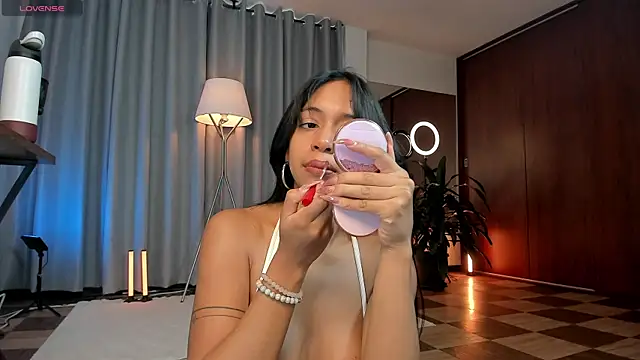 karinnixx online show from July 27, 4:36 pm