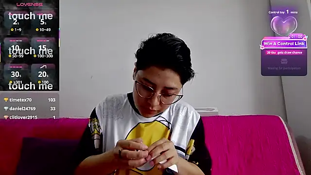 Juliexxxxtasy online show from February 13, 12:01 pm