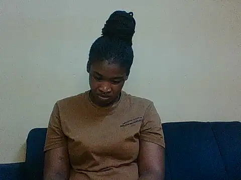 Snapshot of Juicylipss88 chatting on February 15, 2:36 pm Juicylipss88 online show from February 15, 2:36 pm