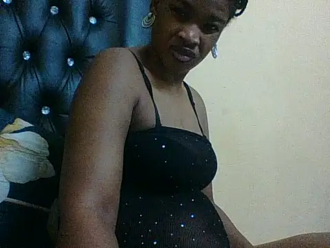 Snapshot of Juicylipss88 chatting on February 21, 8:59 am Juicylipss88 online show from February 21, 8:59 am