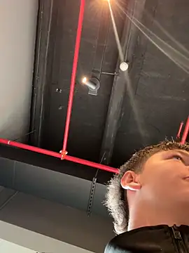 ARON LUXX online show from April 15, 4:03 pm