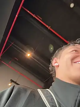 ARON LUXX online show from April 16, 3:02 pm