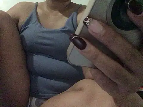 Snapshot of lady_candy85 chatting on February 11, 7:19 pm lady candy85 online show from February 11, 7:19 pm