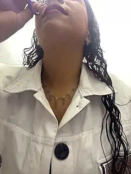 Ximena firee online show from February 25, 11:20 am