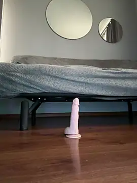 chilhorny online show from February 17, 6:32 am