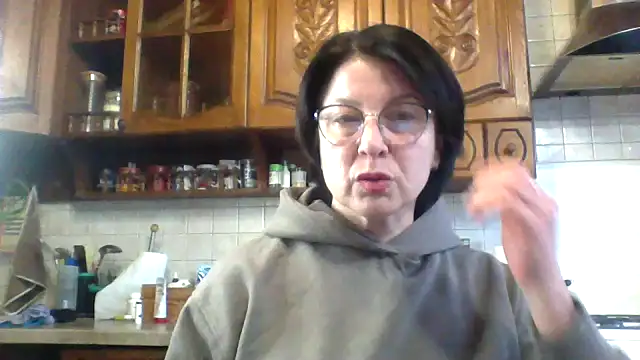 Snapshot of Asay21 chatting on February 12, 6:30 am Asay21 online show from February 12, 6:30 am