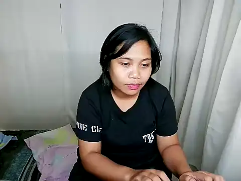 Black novaaa online show from July 23, 2:04 pm