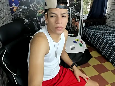 Andres sant  online show from February 6, 9:51 pm