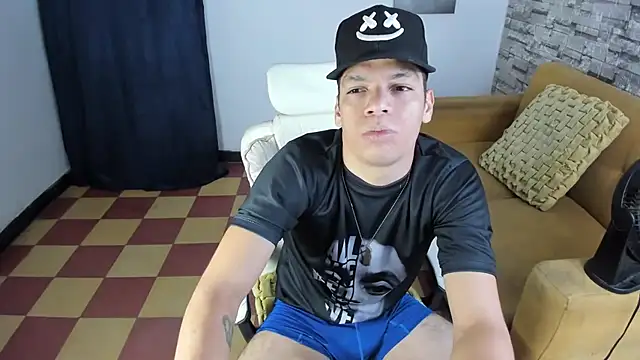 Andres sant  online show from March 21, 7:35 am