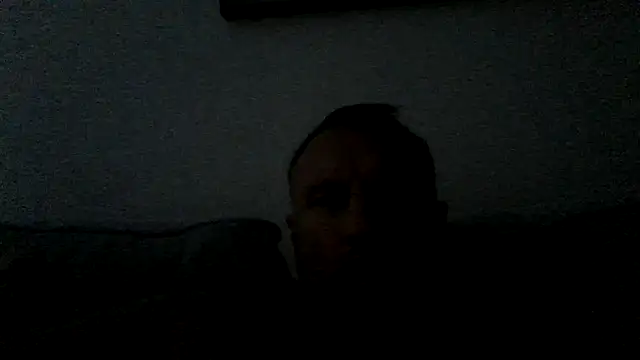 Snapshot of Tommyzzzzzz chatting on June 14, 1:58 am Tommyzzzzzz online show from June 14, 1:58 am