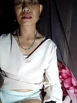 witch-xx online show from April 13, 6:13 pm