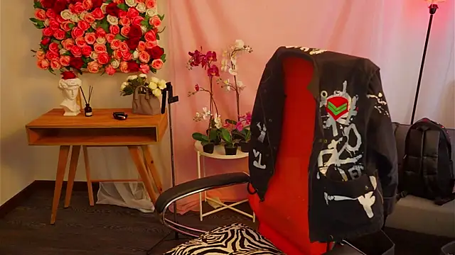 NeoGeisha online show from April 8, 1:22 pm